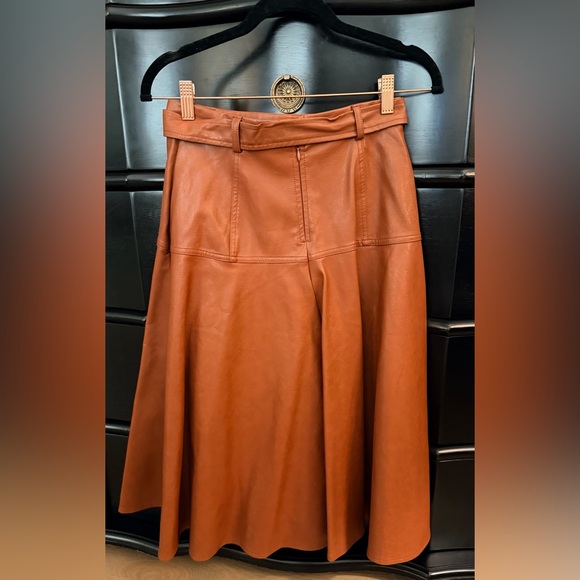 NWOT Eva Franco Rust and Brown Faux Leather Skirt xsmall petite - Picture 3 of 4